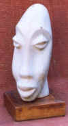 LS6312 Lucas SITHOLE "Head in white" 1963 Swazi Sandstone 030x???x??? cm
