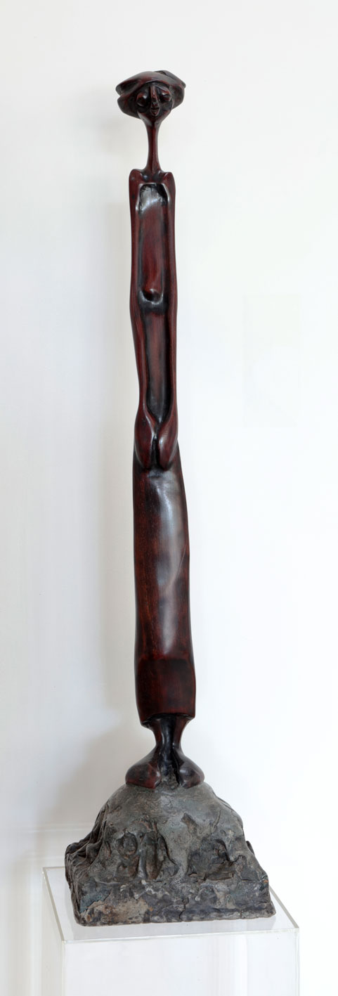 Lucas SITHOLE LS7007 "Not really at home", 1970 - Ironwood on liquid steel base - 118x028x025 cm (img. Andr Clements)