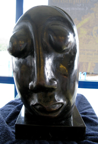 Lucas SITHOLE LS6804 "Portrait (of my wife)" ("Head"), 1968 - Bronze (ed. 3) - 035x028x025 cm (front view)