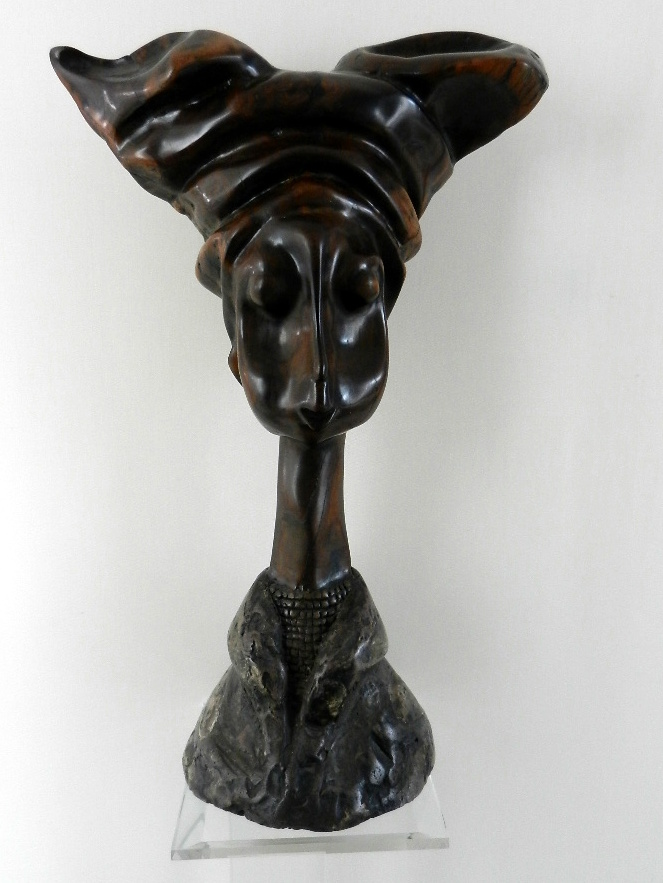 Lucas SITHOLE LS7403 "The faithful woman" ("Faithful woman") ("Thembekile II."), 1974 - Ironwood on liquid steel base - 072x046x016 cm