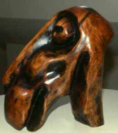 LS8010 Lucas SITHOLE "True bull (Nkunzimpela)" 1980 Zulu indigenous wood 056x049x026 cm